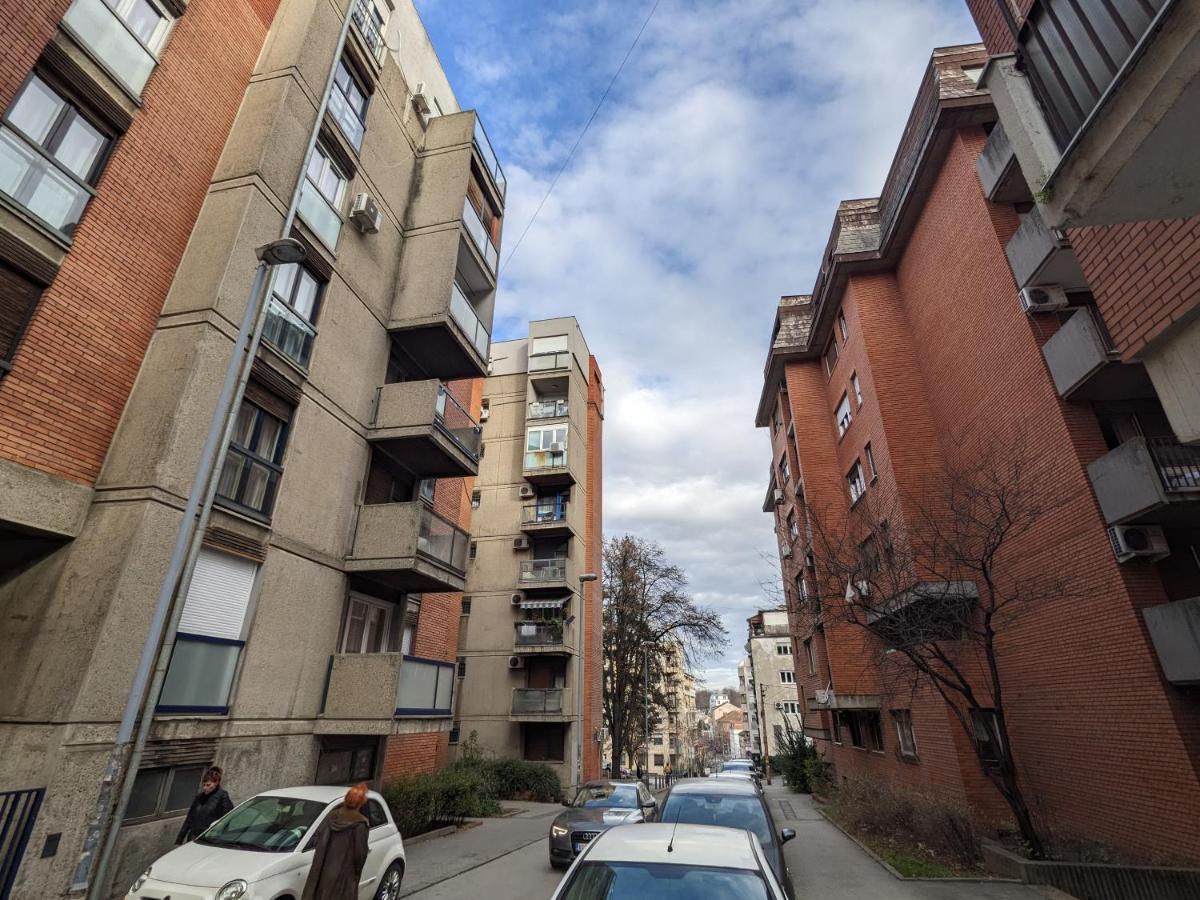 Deja Apartment *